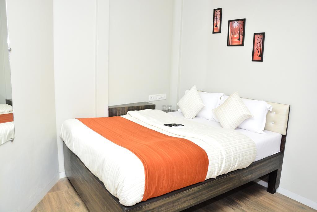 Premier Inn Mumbai  Buitenkant foto